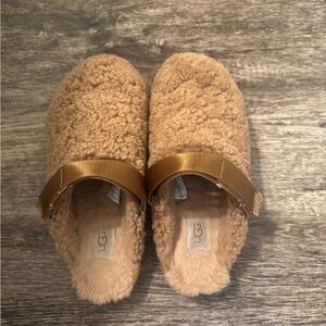 • UGG slippers
